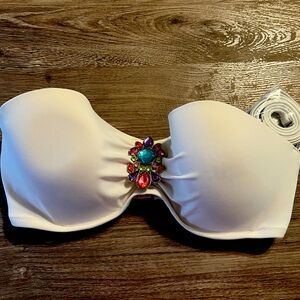 Victoria’s Secret bikini top